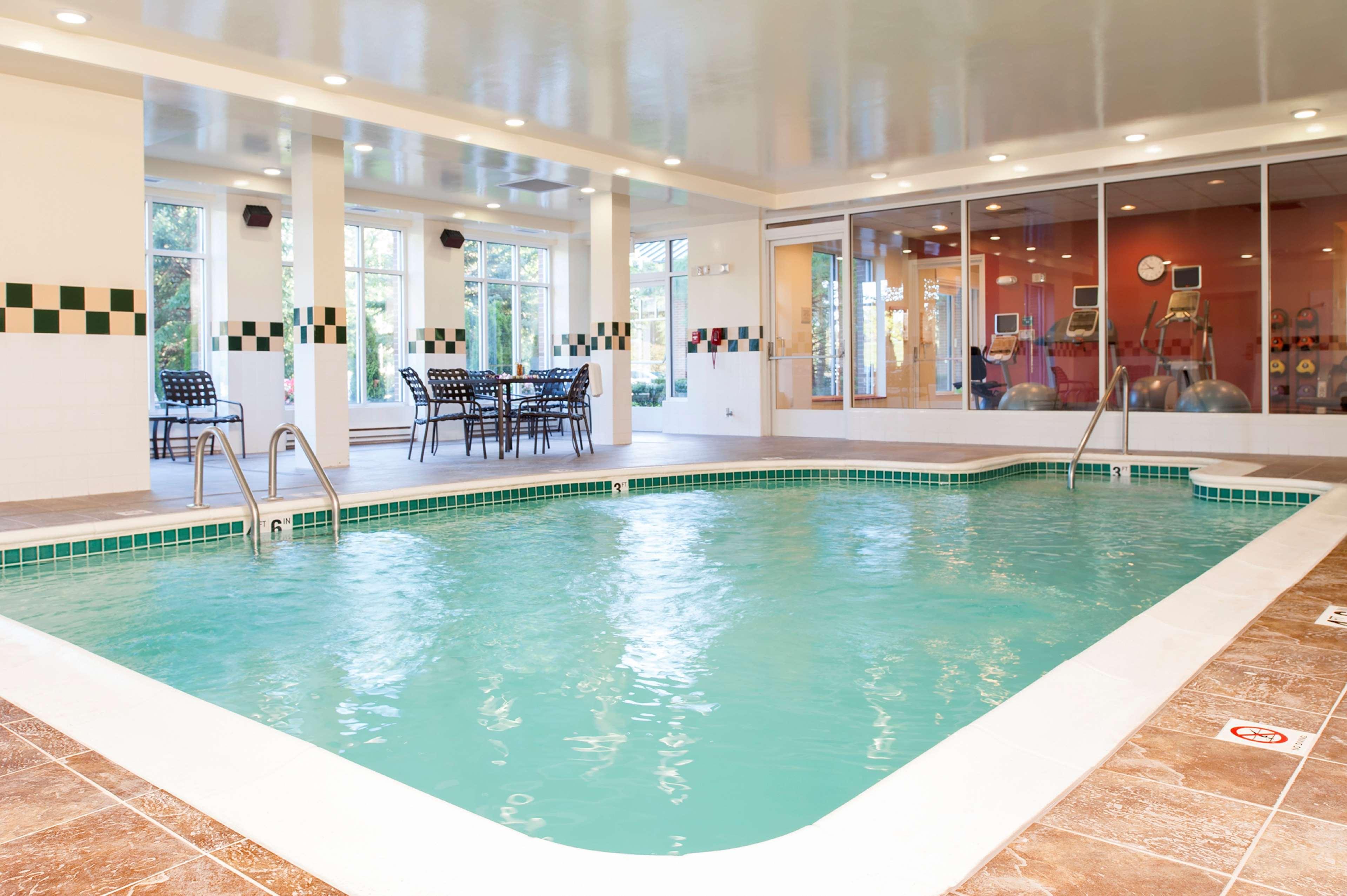 Hilton Garden Hotel 3*