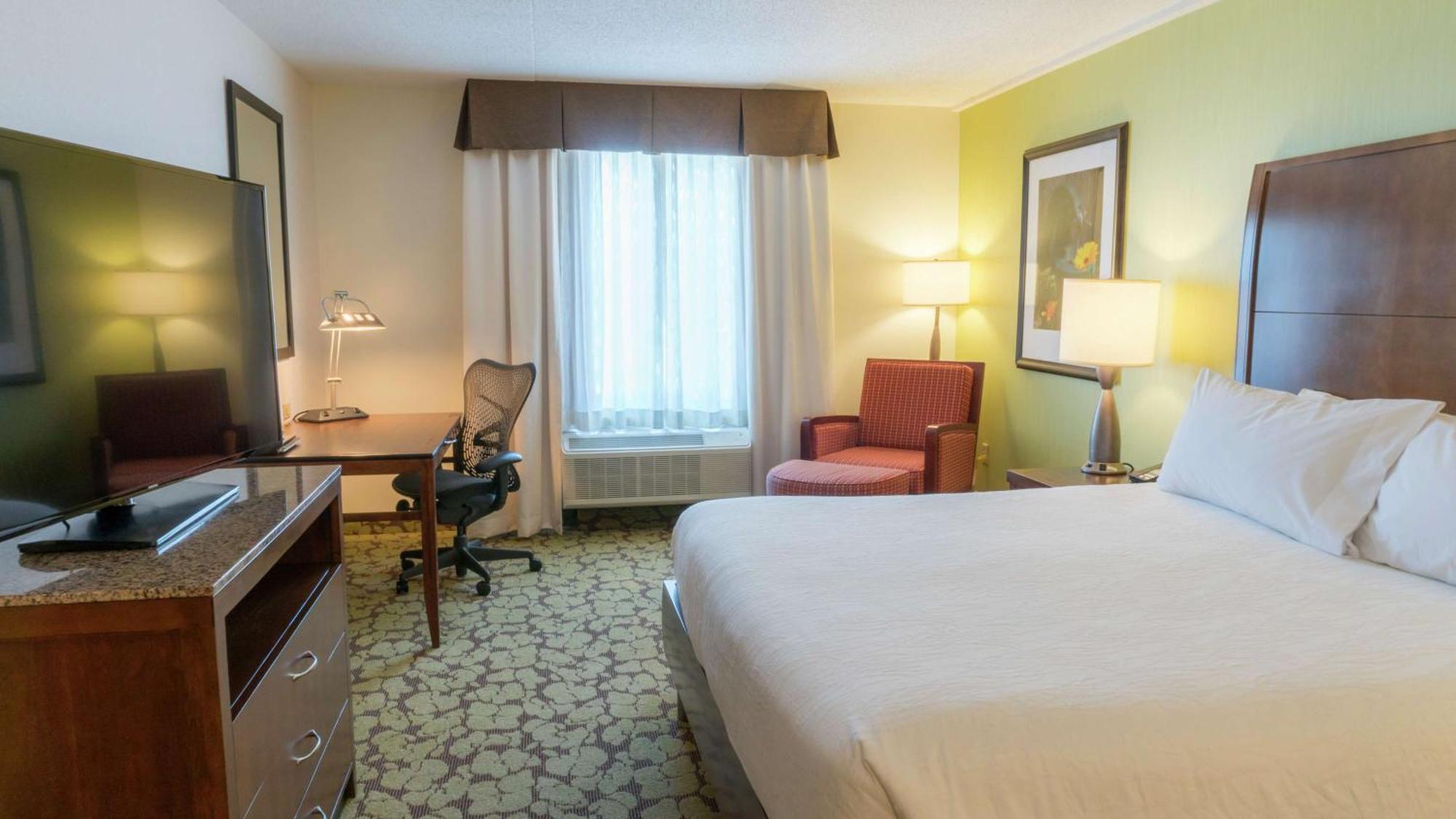 Hilton Garden Hotel 3*